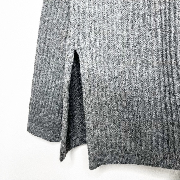 VINCE Side Slit Crew Neck Wool Blend Sweater Pullover Oversized Small Grey - Picture 12 of 14